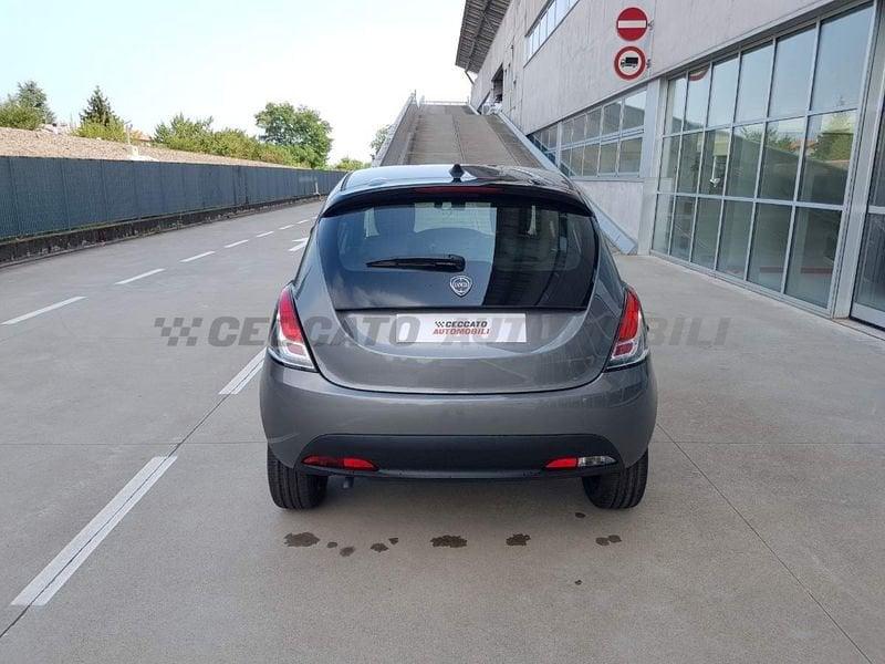 Lancia Ypsilon 1.0 firefly hybrid Oro s&s 70cv