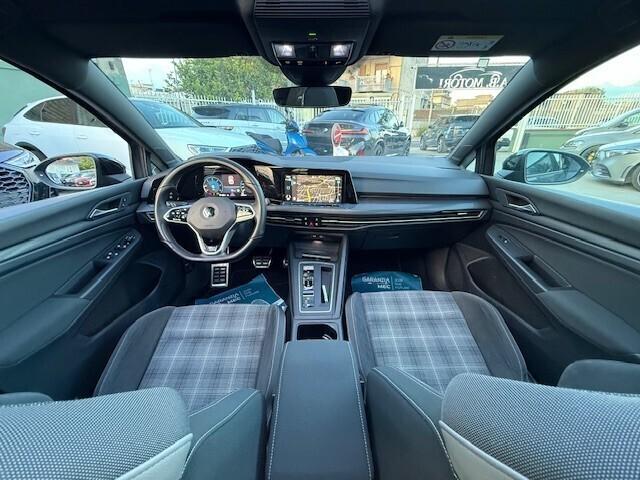 Volkswagen Golf 2.0 TDI GTD DSG 200CV
