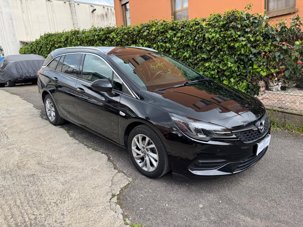 Opel Astra 1.5 CDTI 122 CV S&S AT9 Sports Tourer Business Eleg.
