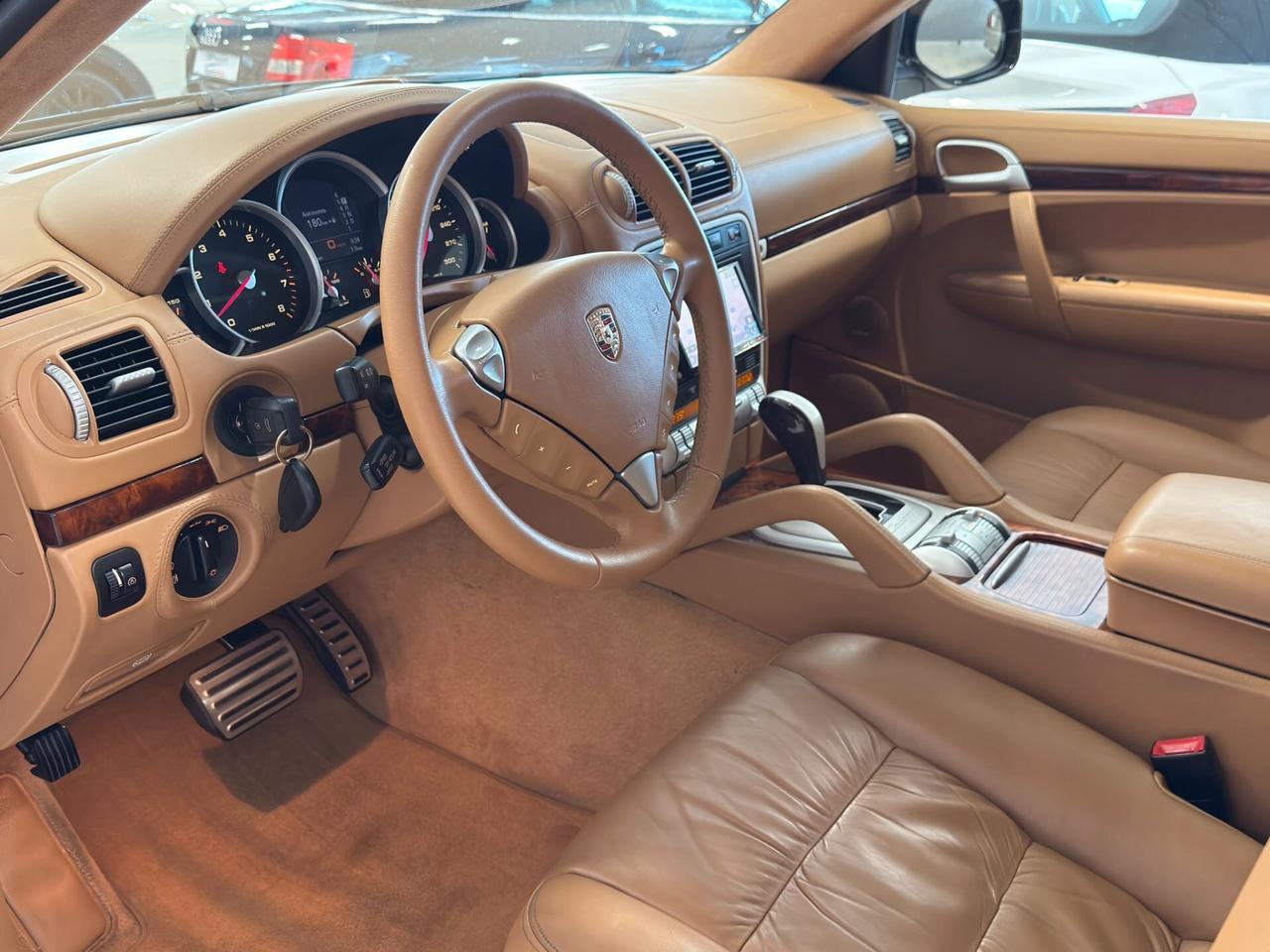 Porsche Cayenne 4.8 Turbo