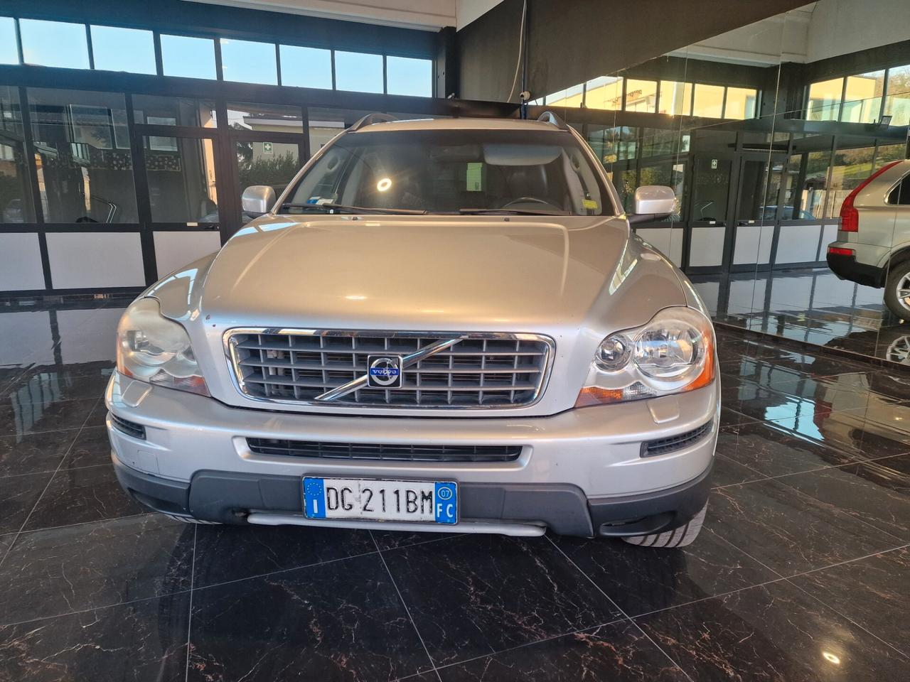 Volvo XC 90 XC90 2.4 D5 185 CV aut. AWD Executive