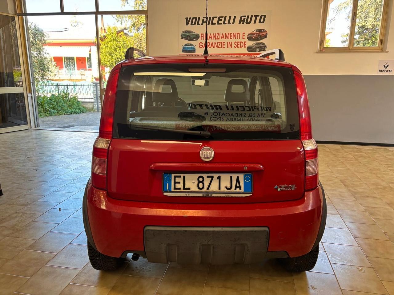 FIAT PANDA CLIMPING ANNO 2012 BZ METANO ADATTA NEOPATENTATI KM 123 MILA