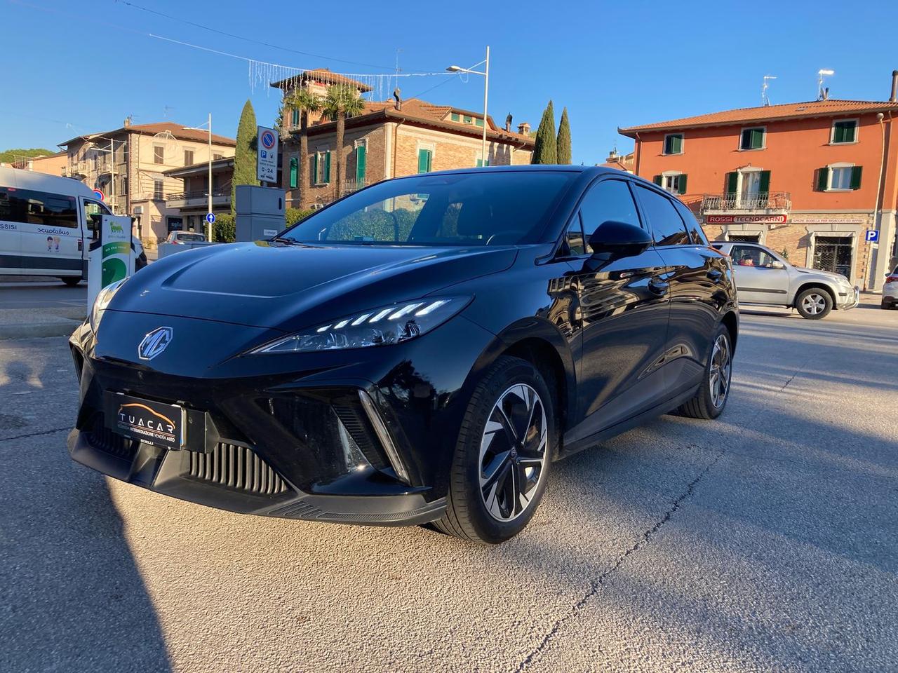 Mg MG4 4 EV Long Range 64 kWh LUXURY #8431