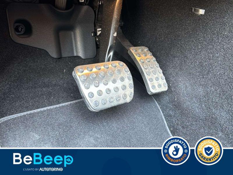 Mercedes-Benz GLA 200 D PREMIUM AUTO