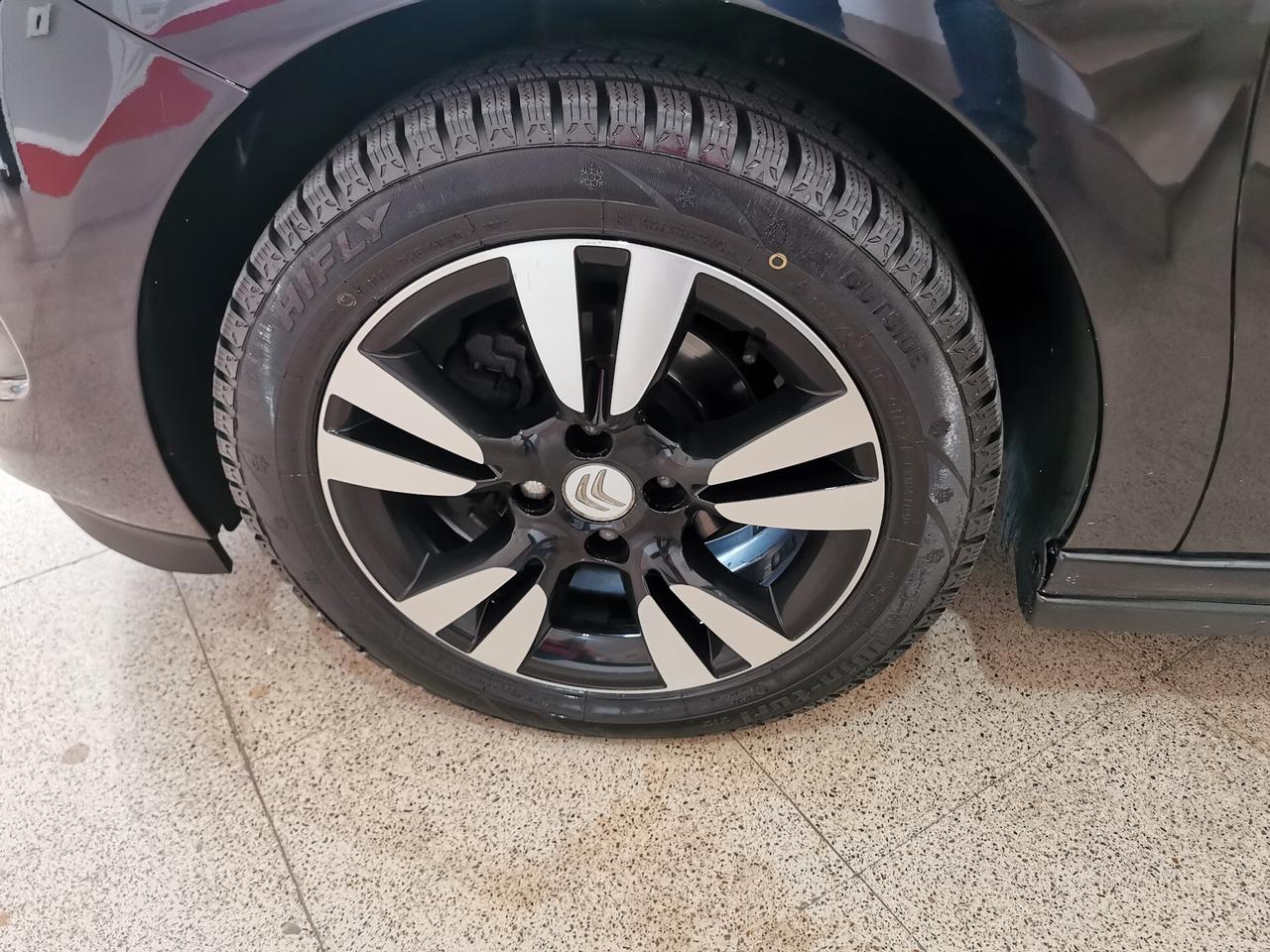 Ds DS3 DS 3 1.2 VTi 82 So Chic