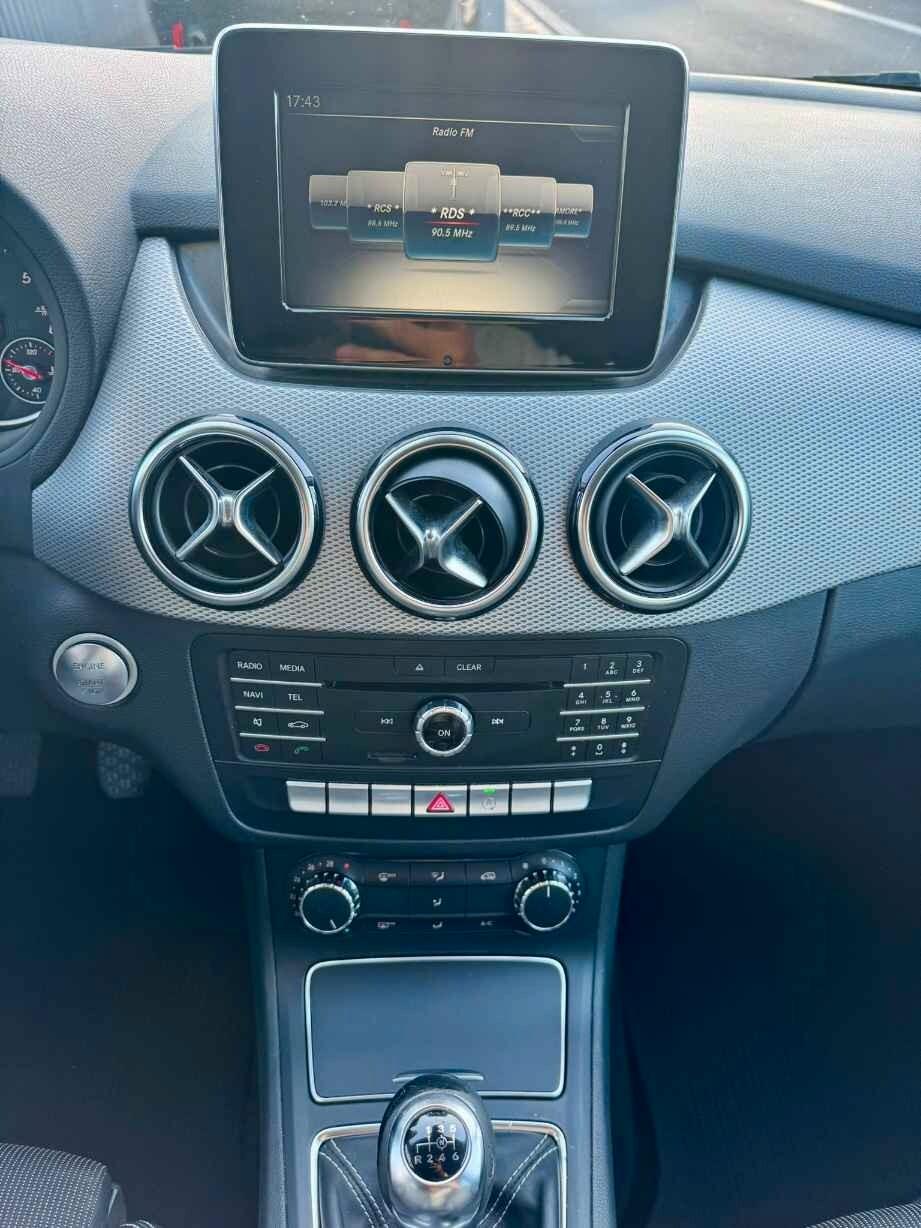 MERCEDES CLASSE B 180 D 1.5 PREMIUM