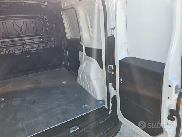 Fiat Doblo Doblò 1.6 MJT S&S PC-TN Cargo Easy