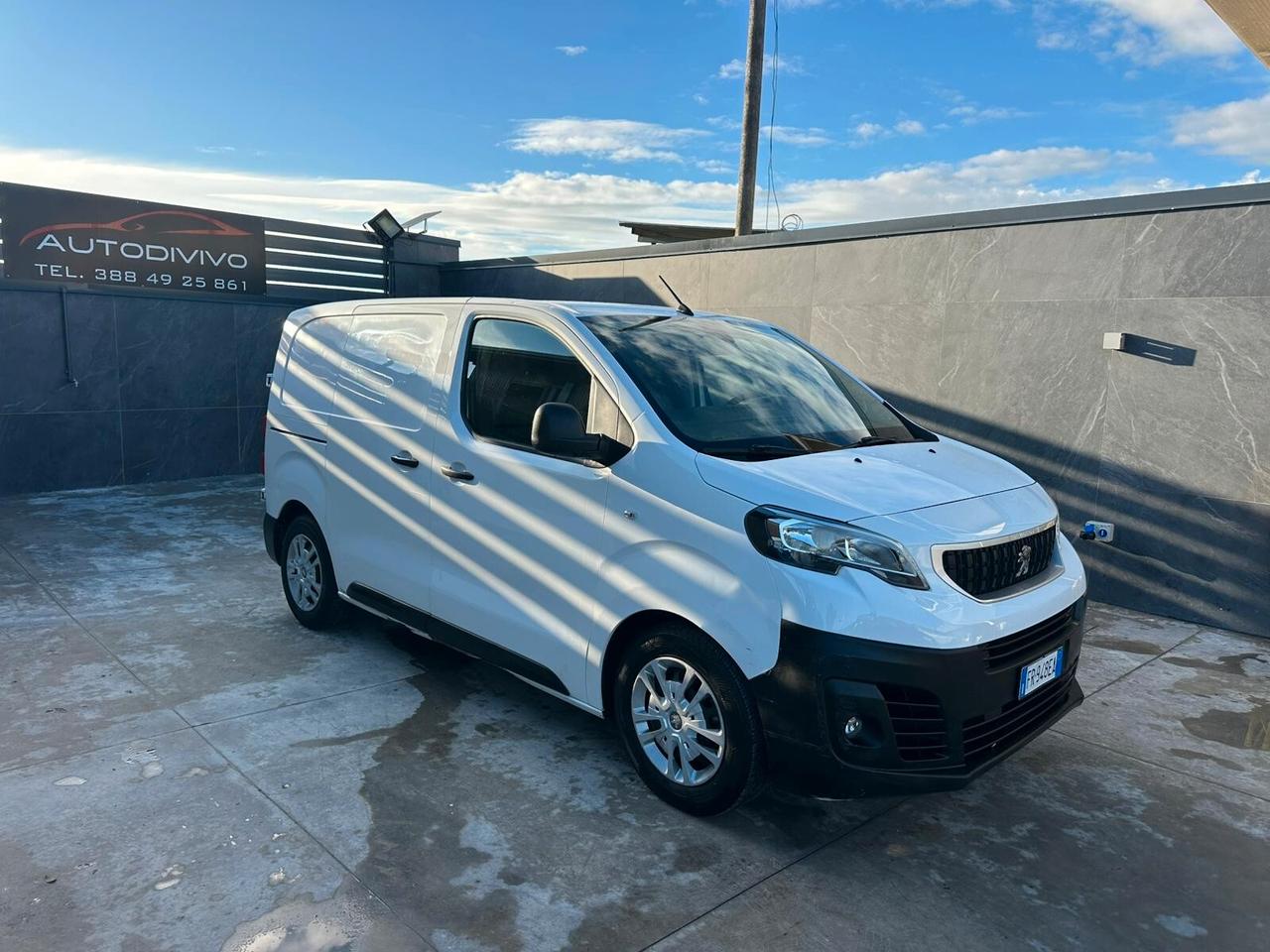 Peugeot Expert BlueHDi 115 S&S PC-TN Furgone Pro Compact