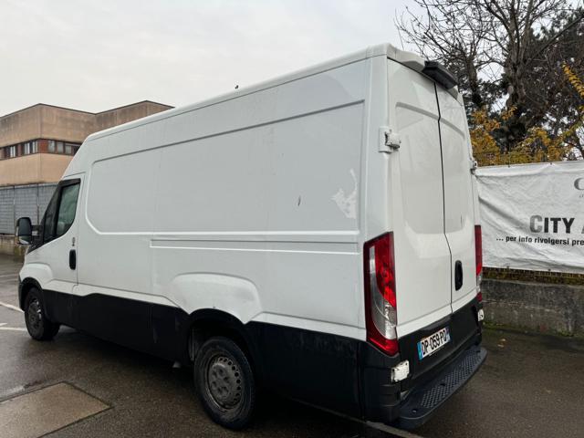 IVECO Daily 35S 2.3 HPT Furgone