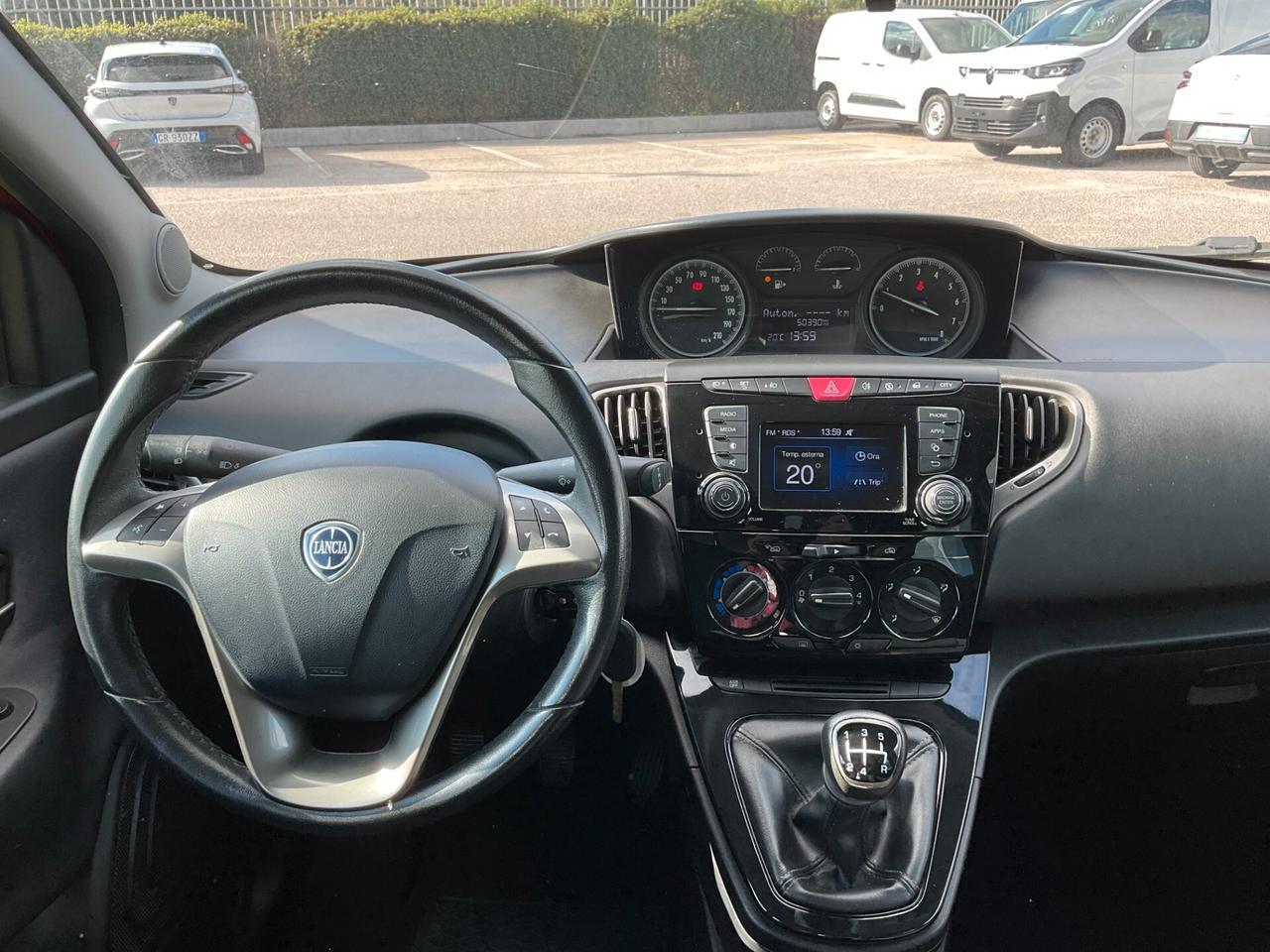 Lancia Ypsilon 1.2 69 CV 5 porte S&S Platinum