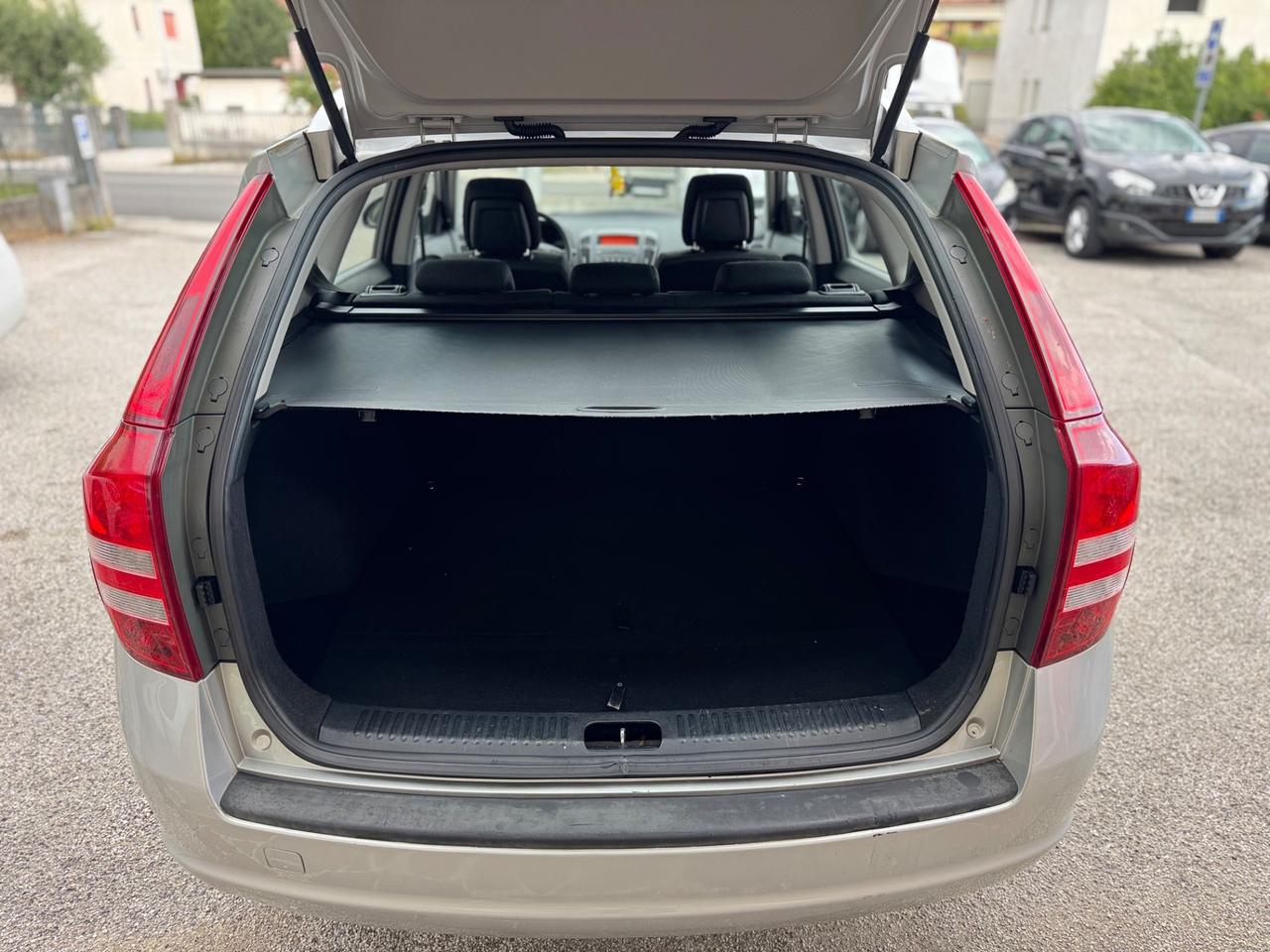 Kia Ceed cee'd Sp. Wag. 1.6 CRDi VGT 90CV LX