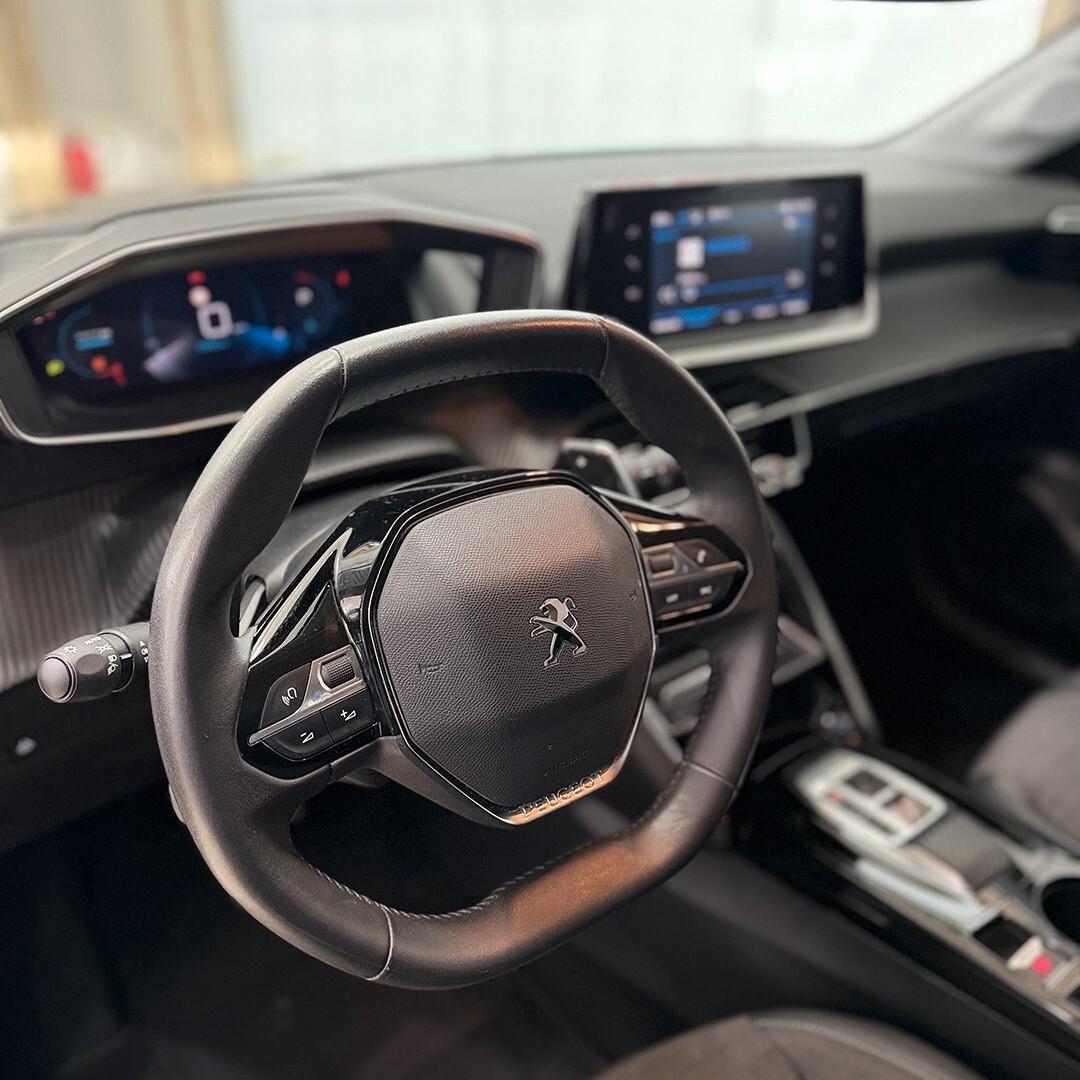 Peugeot 208 PureTech 100 Stop&Start EAT8 5 porte Allure