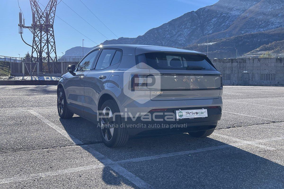 VOLVO EX30 Single Motor Extended Range RWD Core