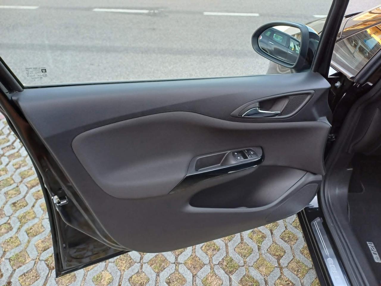 Opel Corsa 1.2 5 porte 120 Anniversary