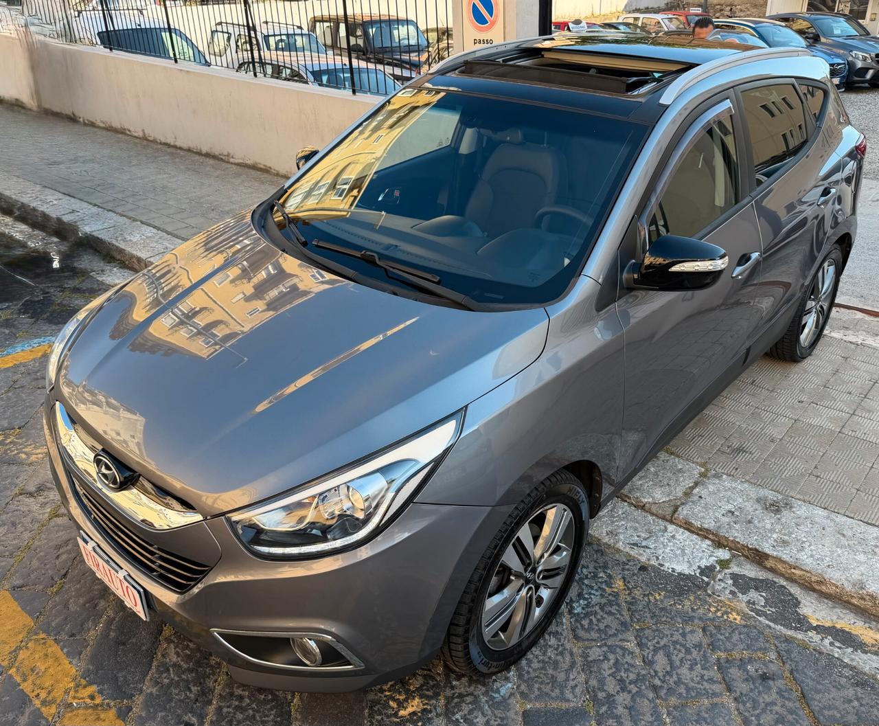 Hyundai iX35 1.7 CRDi 2WD Xpossible PANORAMA