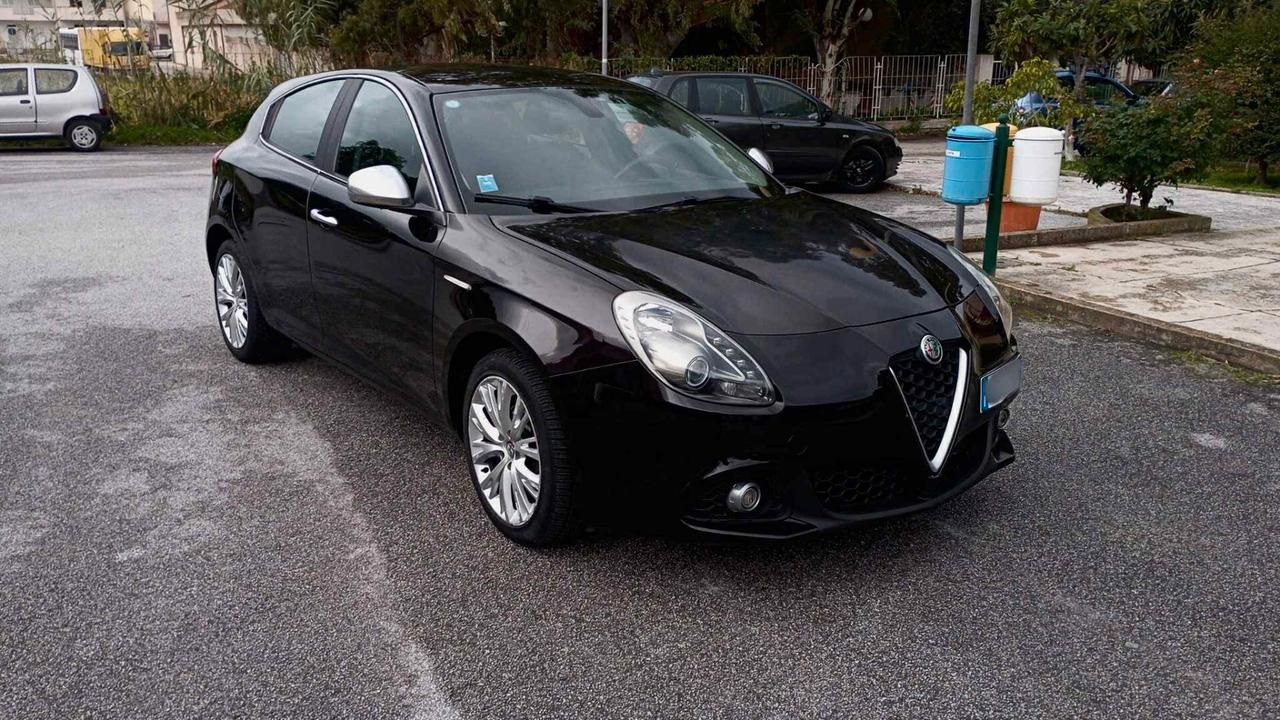 Alfa Romeo Giulietta 1.6 JTDm-2 120 CV Distinctive