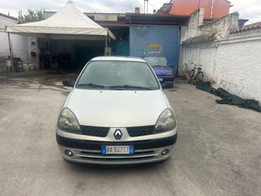 Renault Clio 1.2 16V cat 5 porte Privilège