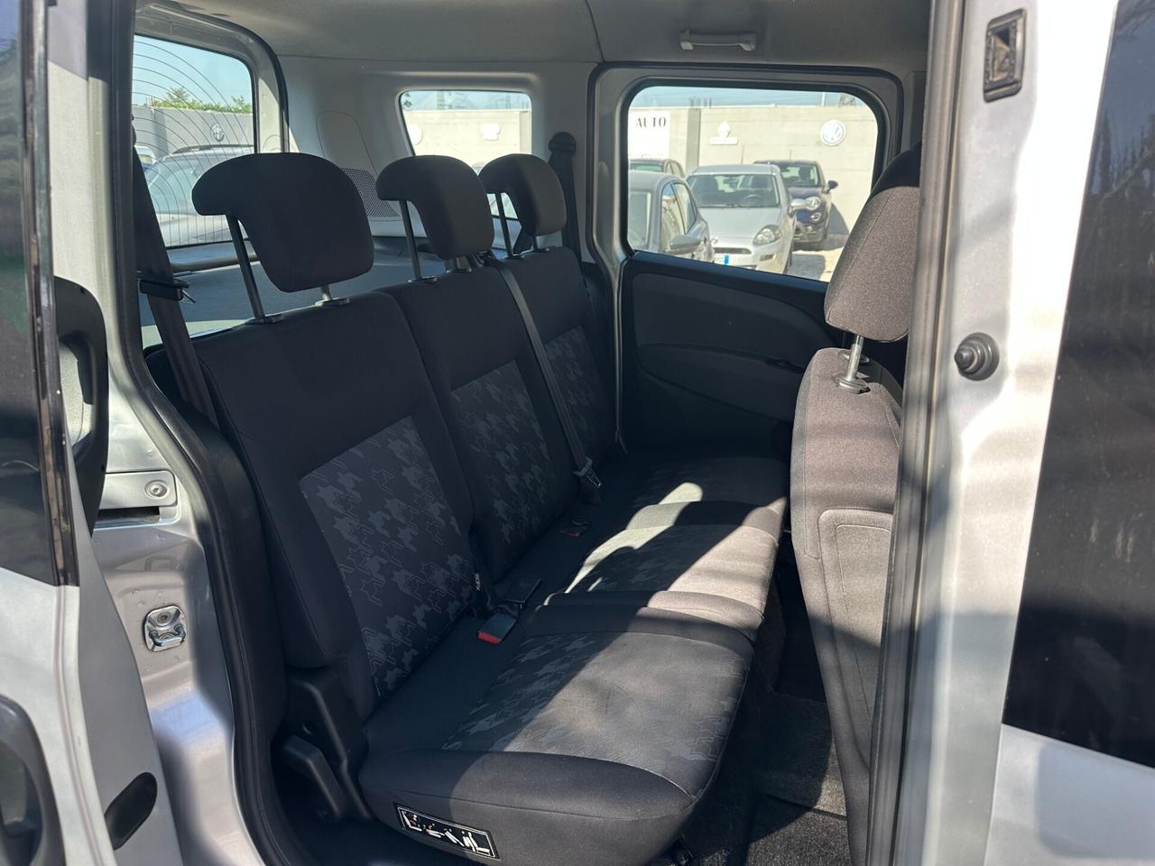 Opel Combo Tour 1.6 Diesel 90 Cv 2014 Vettura 5 Po