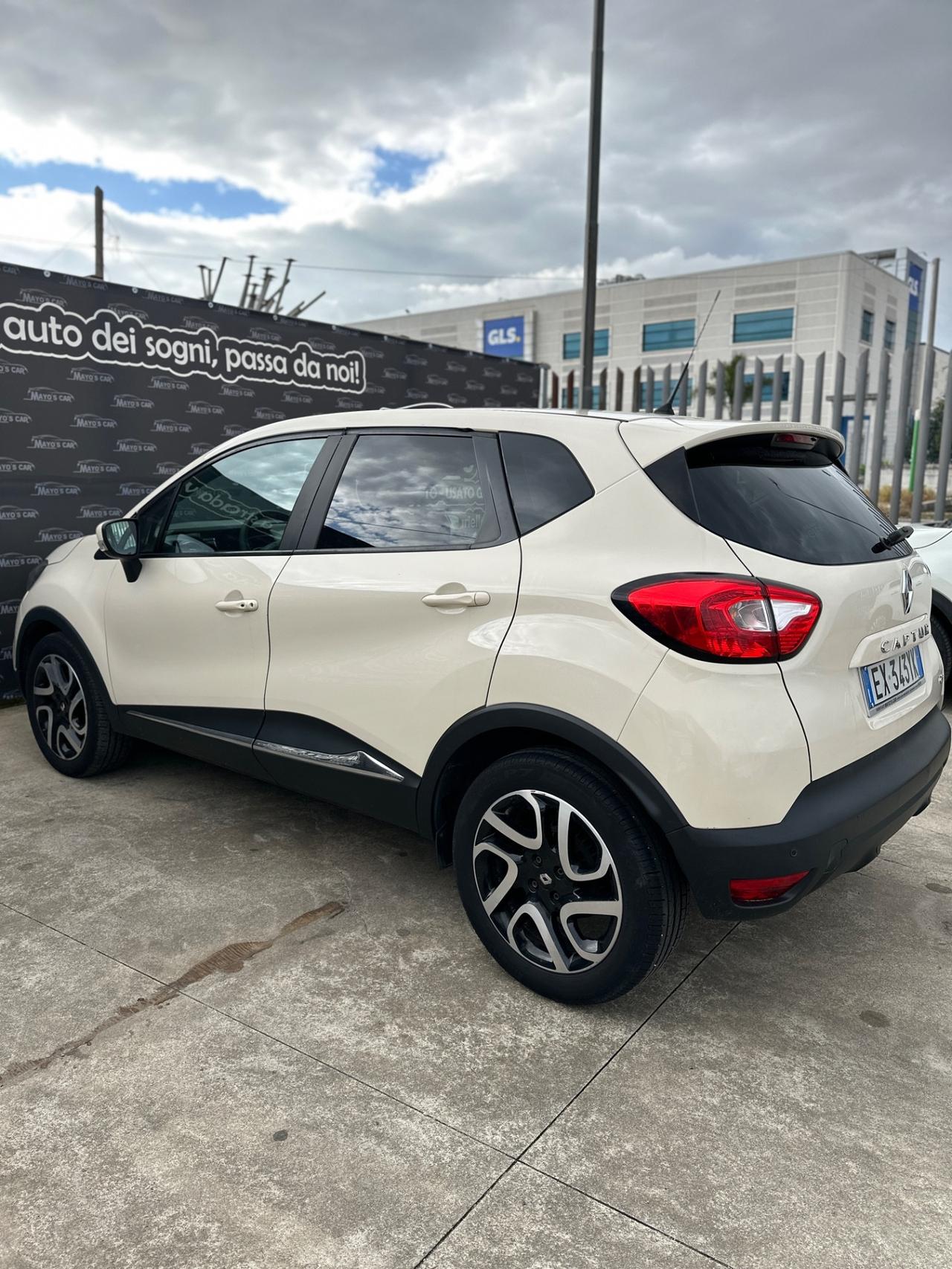 RENAULT CAPTUR (anno 2014)