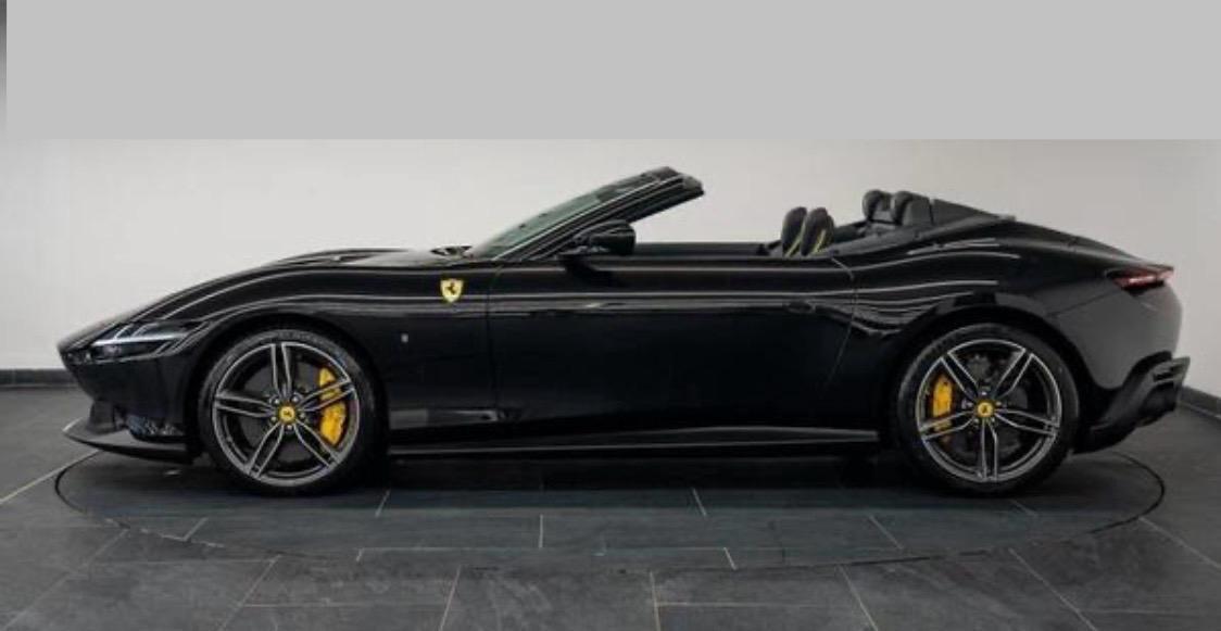 Ferrari Roma Spider