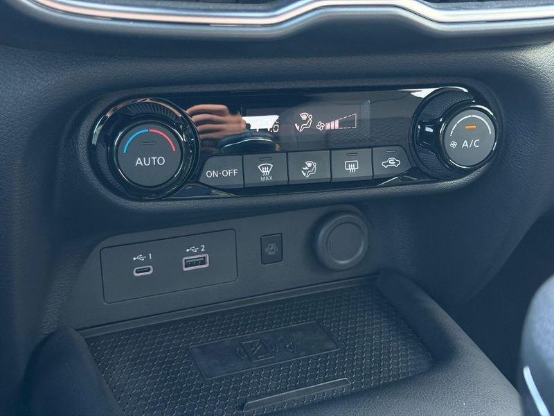 Nissan Juke Juke 1.0 dig-t N-Connecta 114cv "GRIGIO METALLIZZATO"