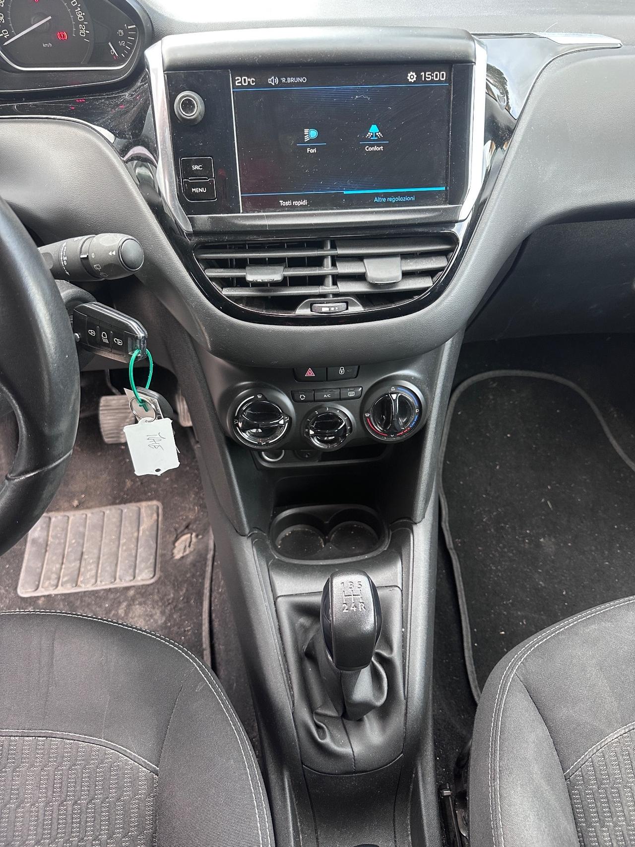 Peugeot 208 PureTech 82 5 porte Allure solo 103mila km