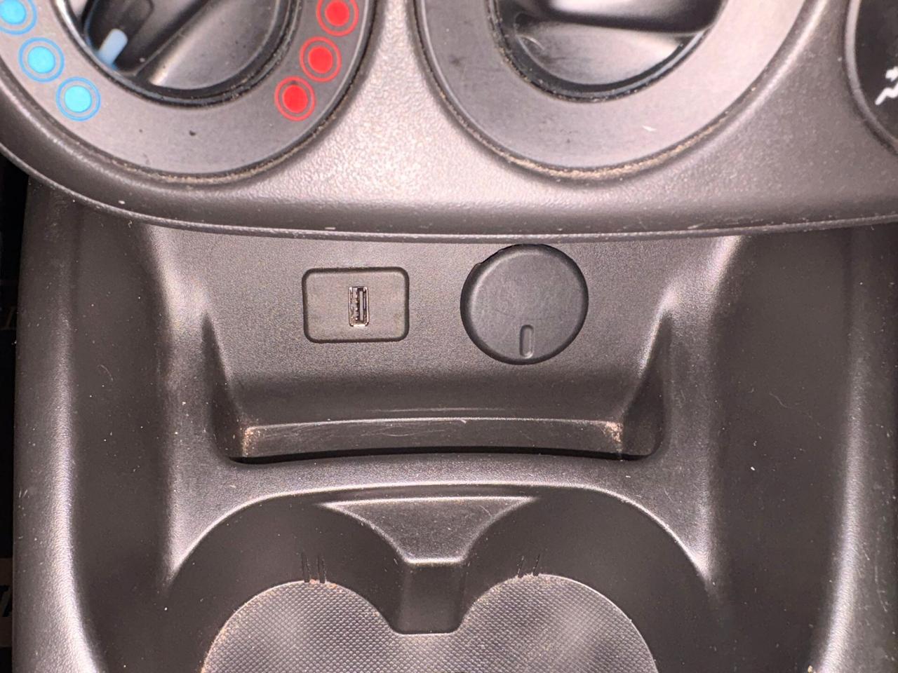 Opel Corsa B-Color 59.000km