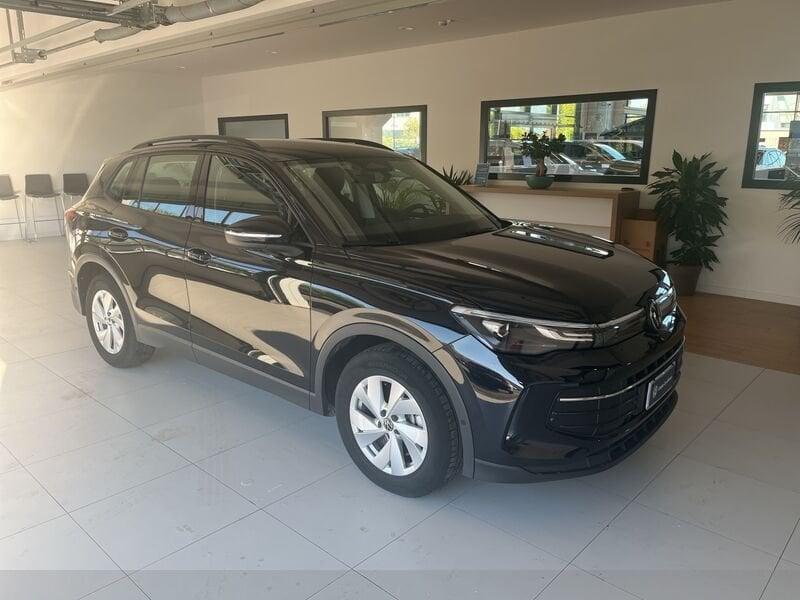 Volkswagen Tiguan III 2024 2.0 tdi Life 150cv dsg