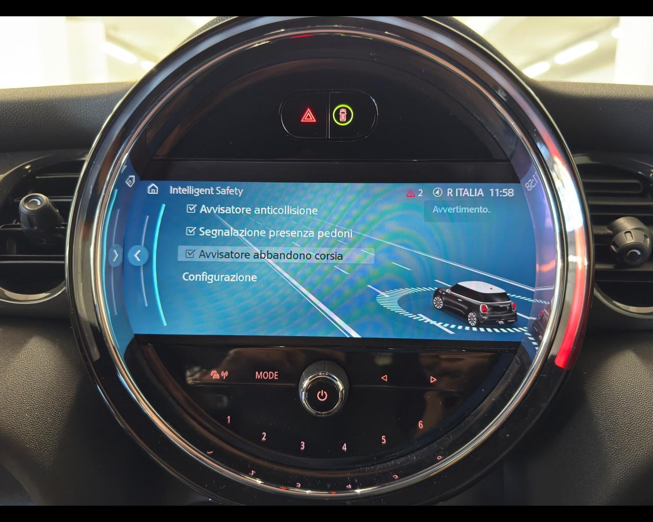 MINI Mini 4ª serie (F56) - Mini 1.5 Cooper Essential