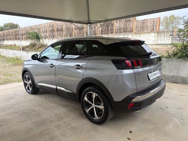 PEUGEOT 3008 PureTech 130 Allure POCHI CHILOMETRI TENUTA BENE