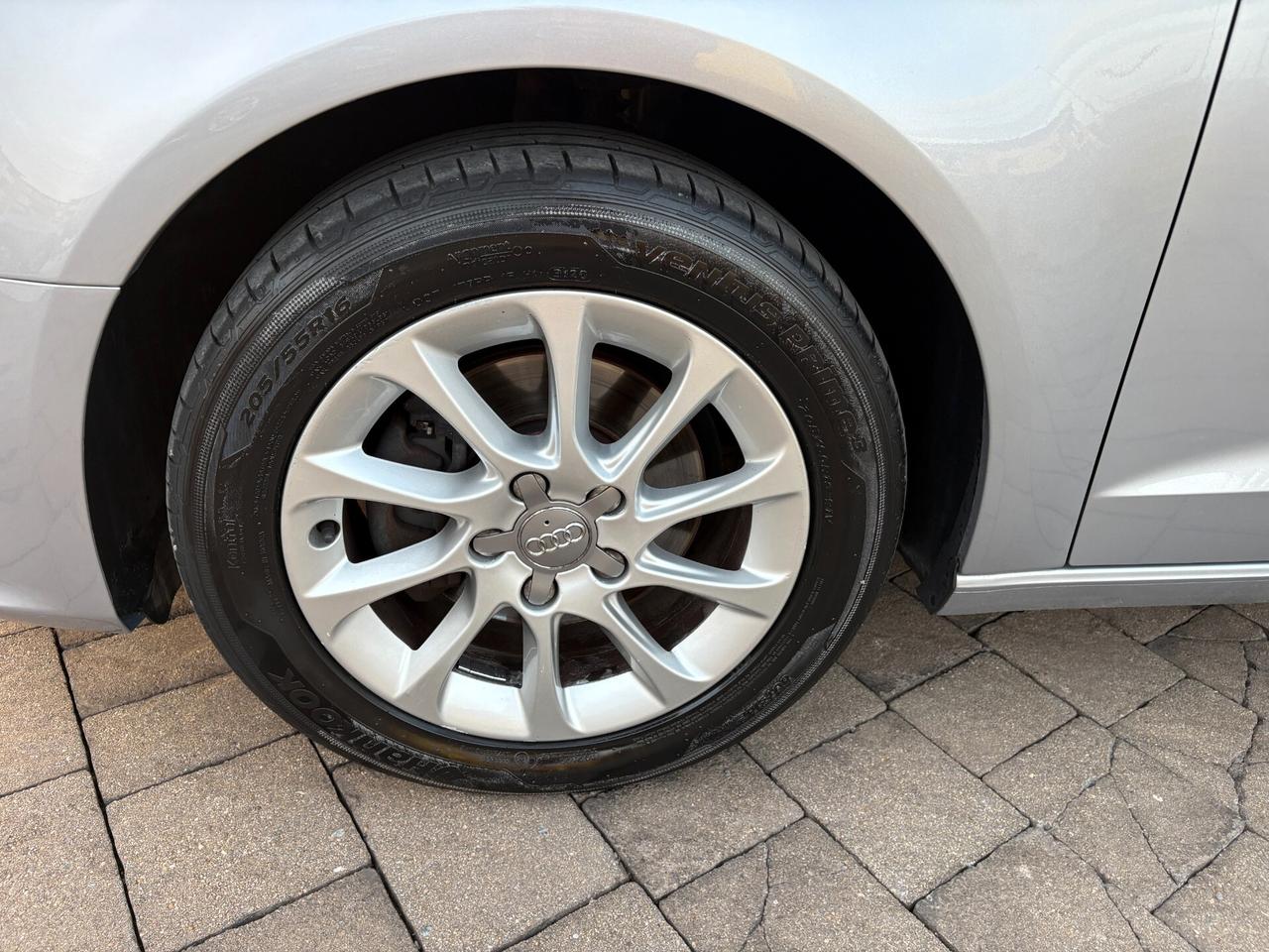Audi A3 Sportback 1.6 TDI 110cv Ambiente