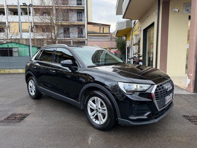 AUDI Q3 35 TDI quattro S tronic Business Advanced