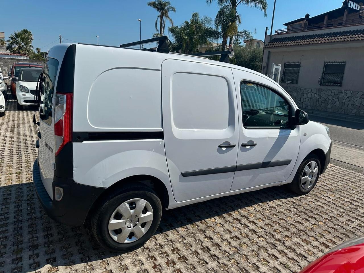 Renault Kangoo 1.5 dCi 90CV 5 porte Stop & Start Live N1-12/2013