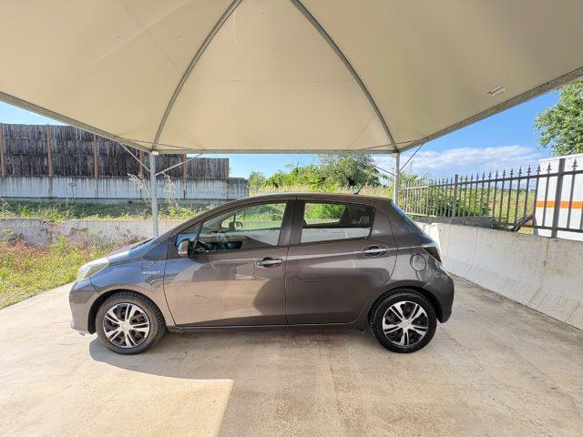 TOYOTA Yaris 1.5 Hybrid 5 porte Lounge AUTOMATICA OK NEOPATENTA