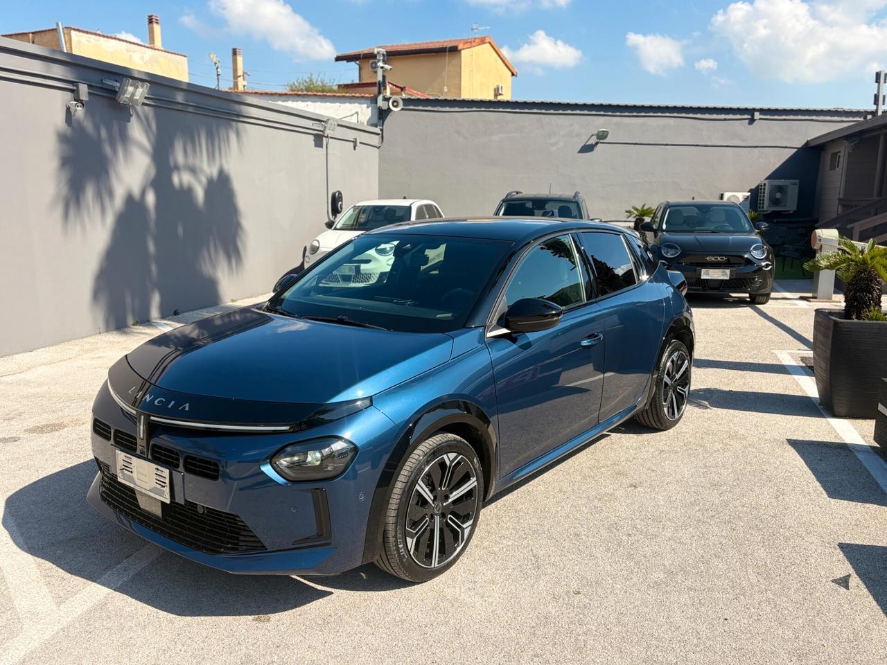 NUOVA Lancia Ypsilon Hybrid e-DCT LX AUTOMATIC KM CERTIFICATI