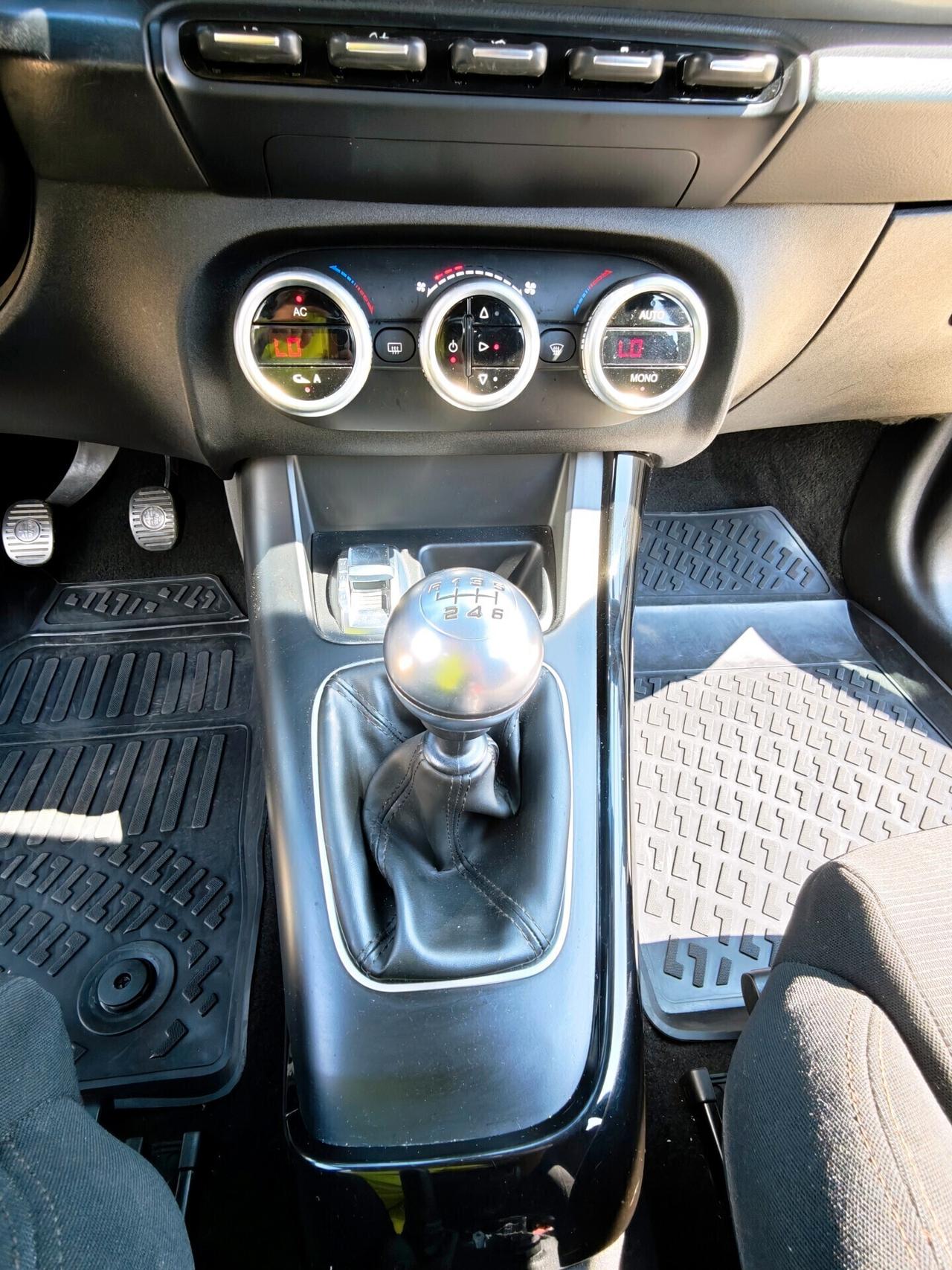 Alfa Romeo Giulietta 1.6 JTDm-2 105 CV Progression