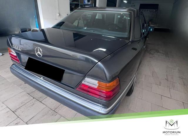 Mercedes-Benz E 200 Classe E 200