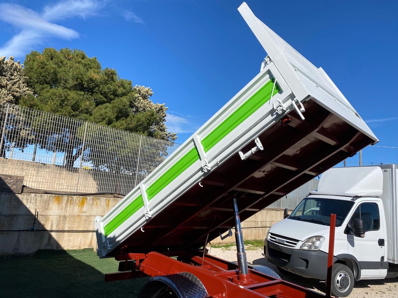 Iveco Daily 35-12 Ribaltabile Trilaterale 3 Posti