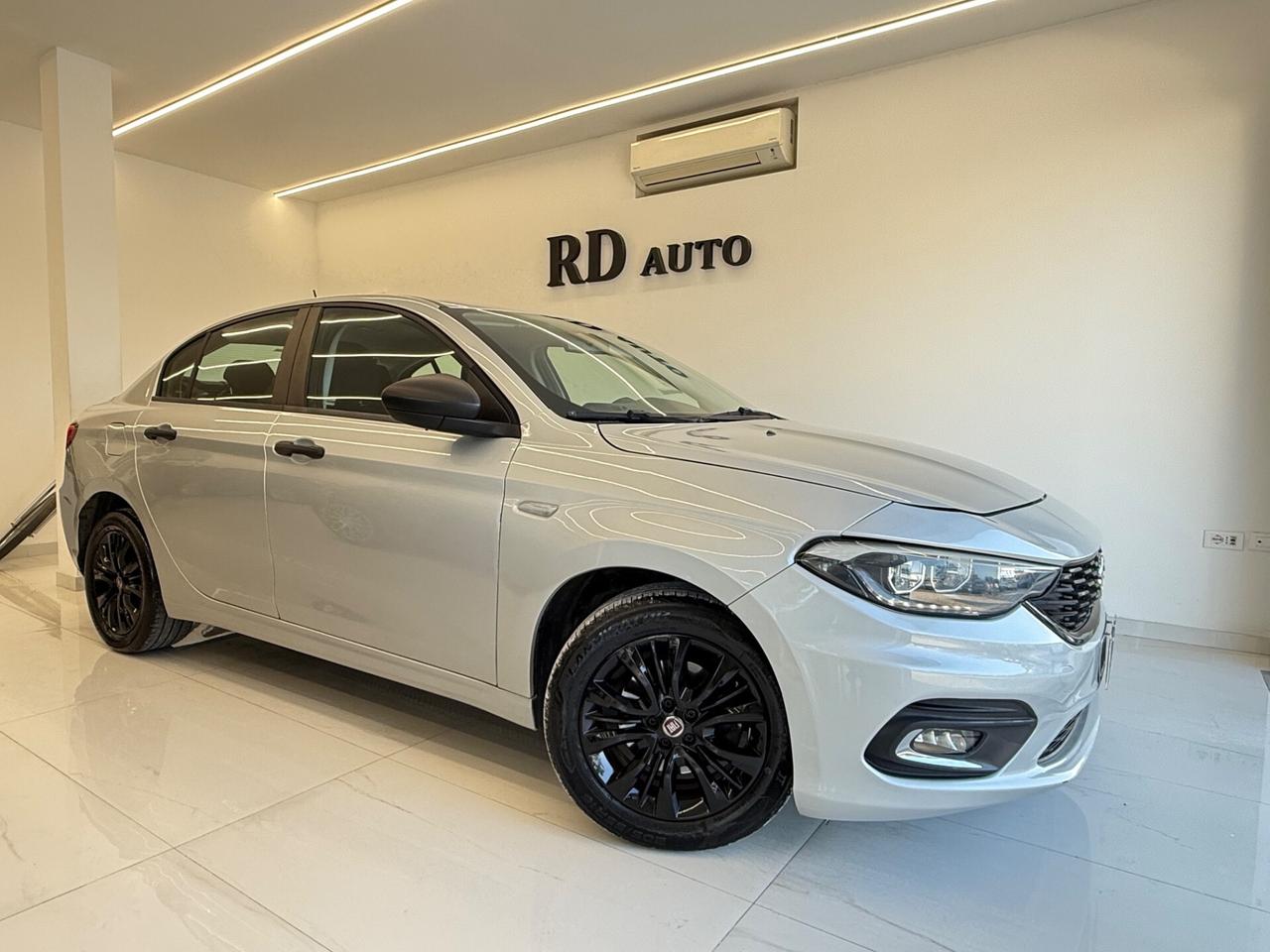 Fiat Tipo 5p 1.4 Lounge 95cv 1 proprietario ok neopatentati