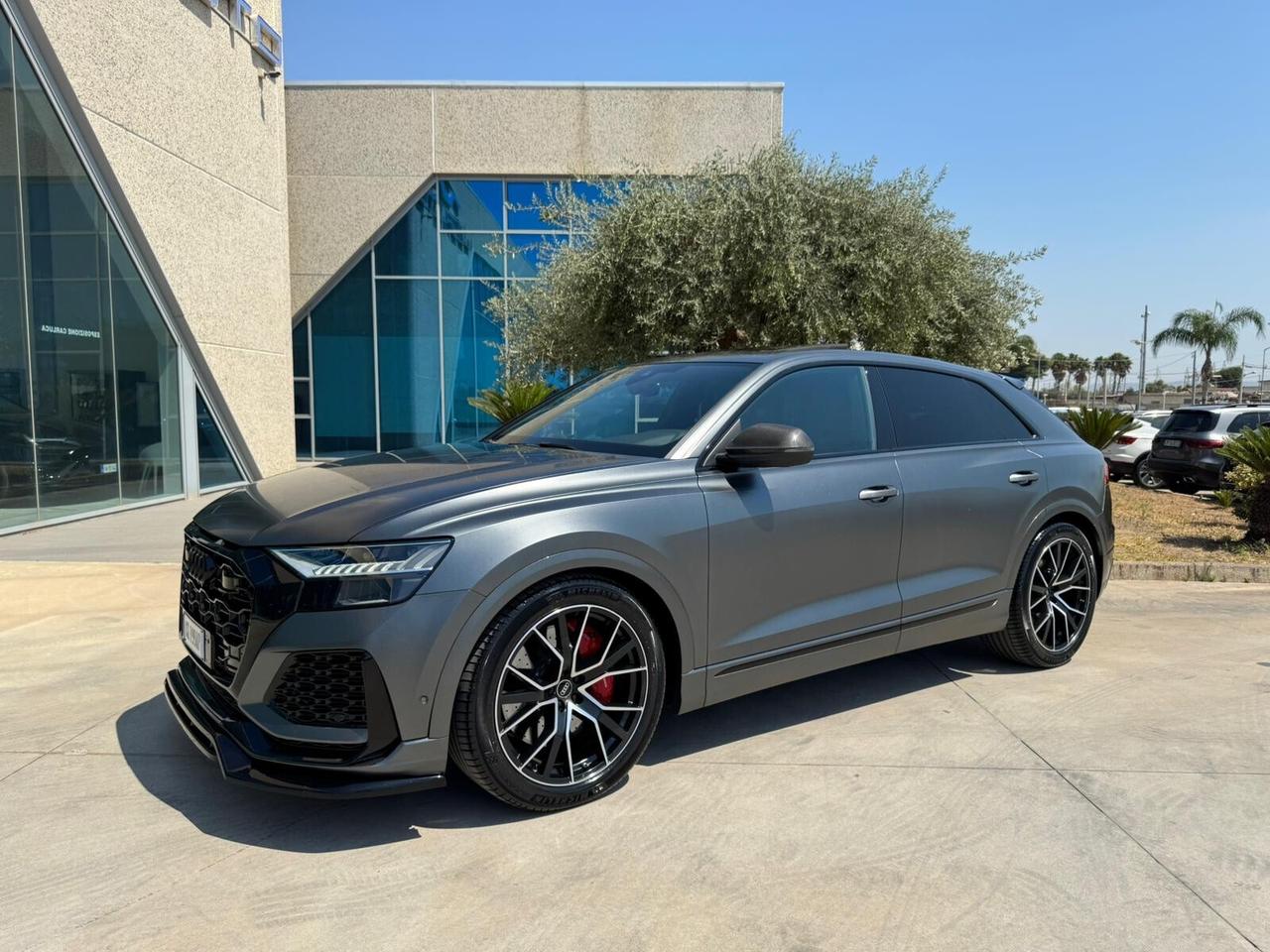 Audi Q8 SQ8 TFSI quattro tiptronic sport attitude possibilità noleggio no scoring