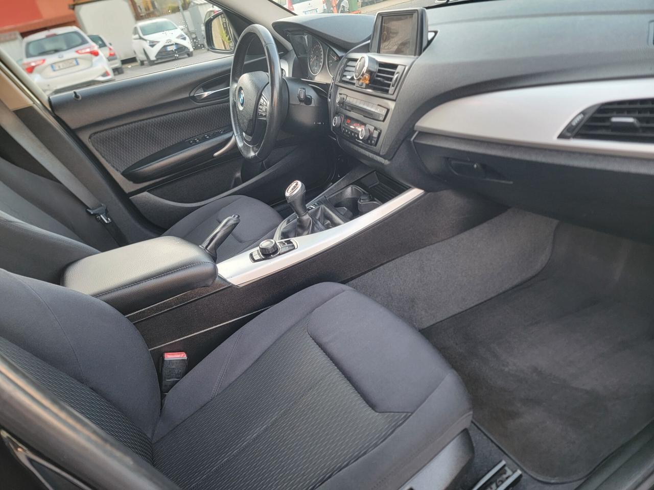 Bmw 118d cat 5 porte Attiva EURO 5 GARANZIA