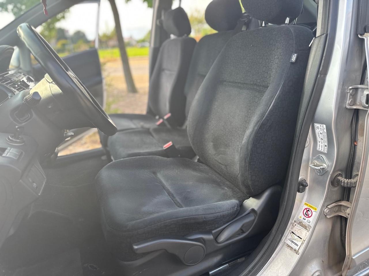 Honda FR-V 2.0 16V i-VTEC Executive LH