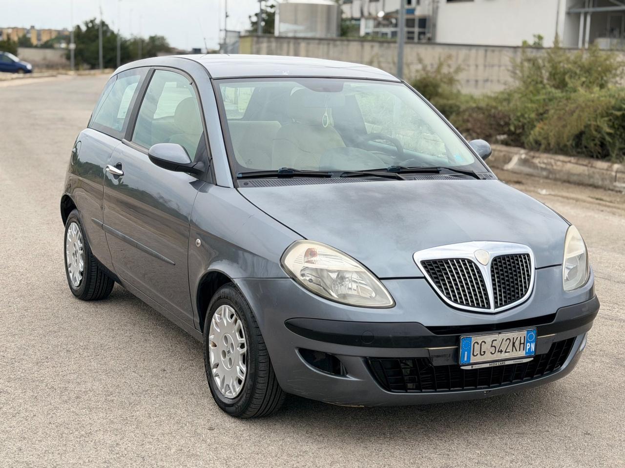 Lancia Y 1.2i cat Elefantino Blu