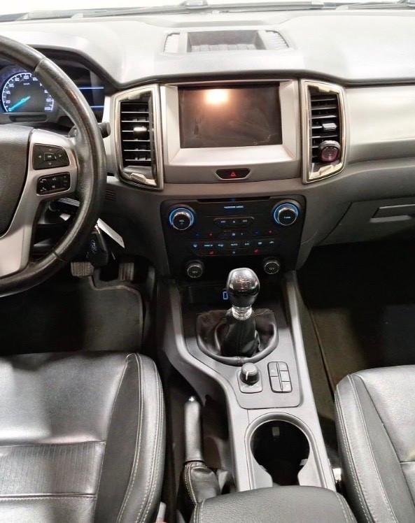 Ford Ranger 3.2 TDCi DC Limited 5 posti * Cambio 6M