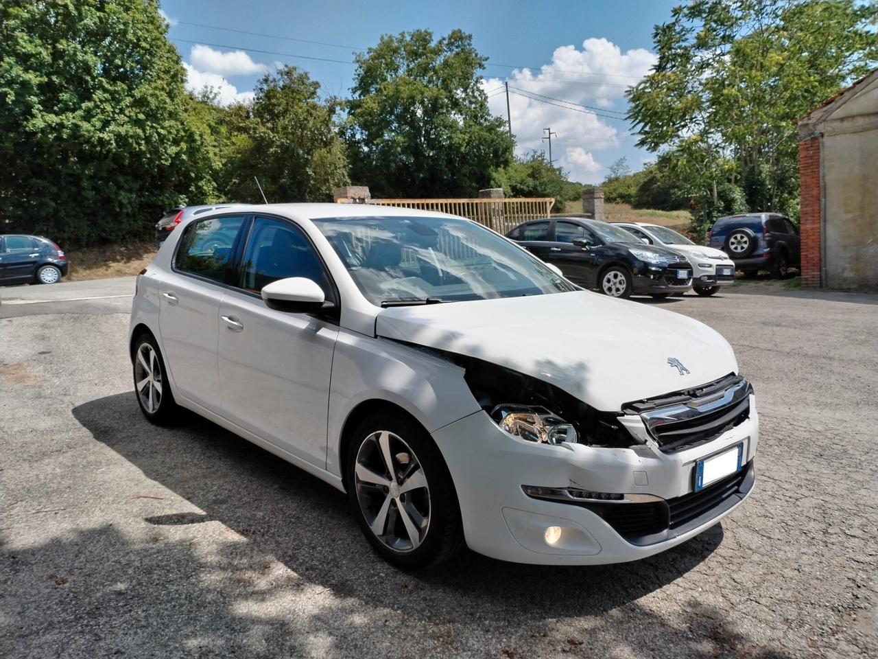 Peugeot 308 Incidentata/Sinistrata