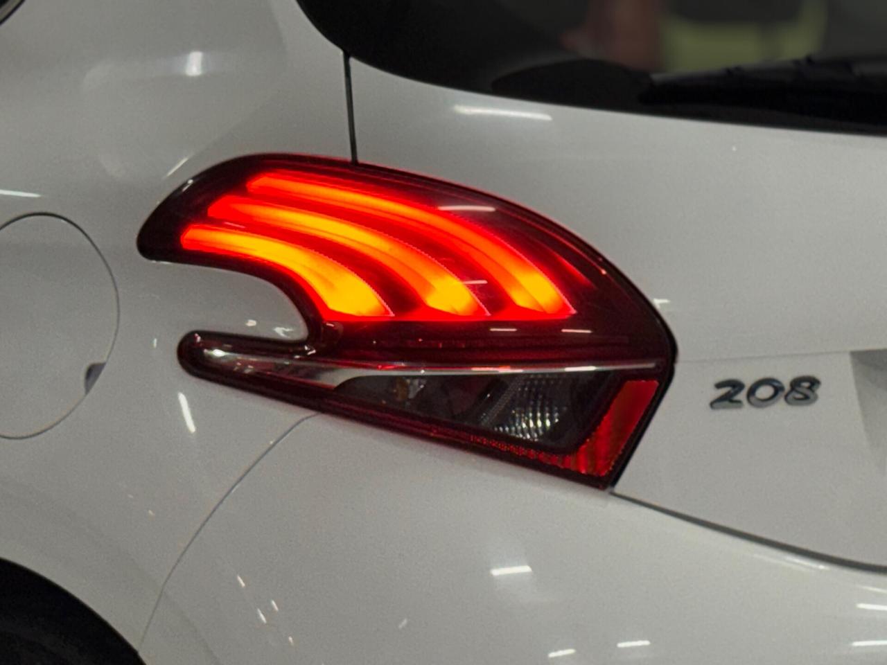 Peugeot 208 5 porte CINGHIA NUOVA