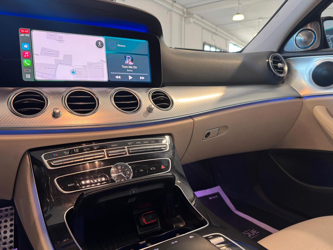 Mercedes-benz E 220 d Auto Premium AMG/TETTO/PELLE/MEMORY