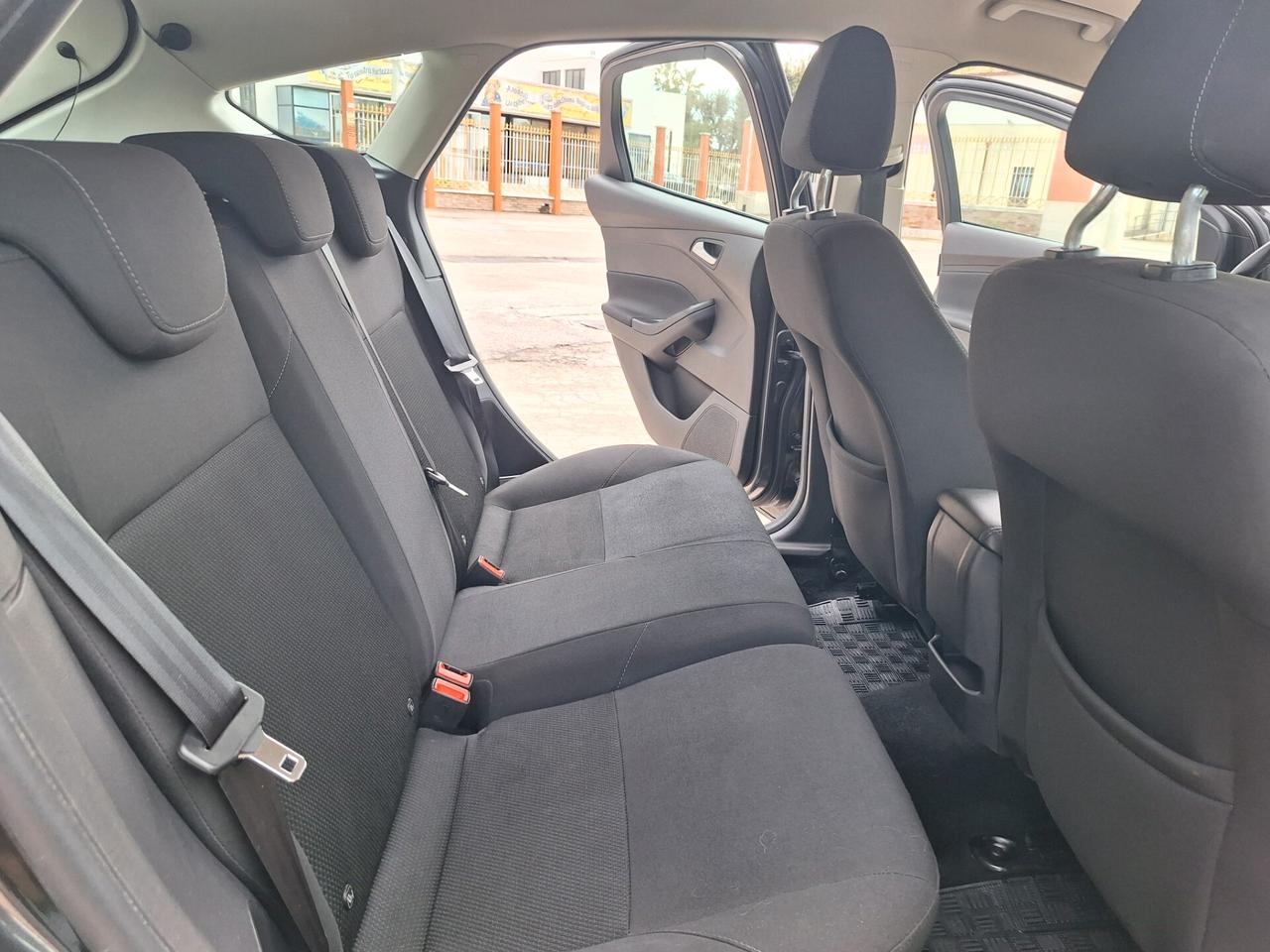 Ford Focus 1.5 TDCi BERLINA 124000 KM 2015