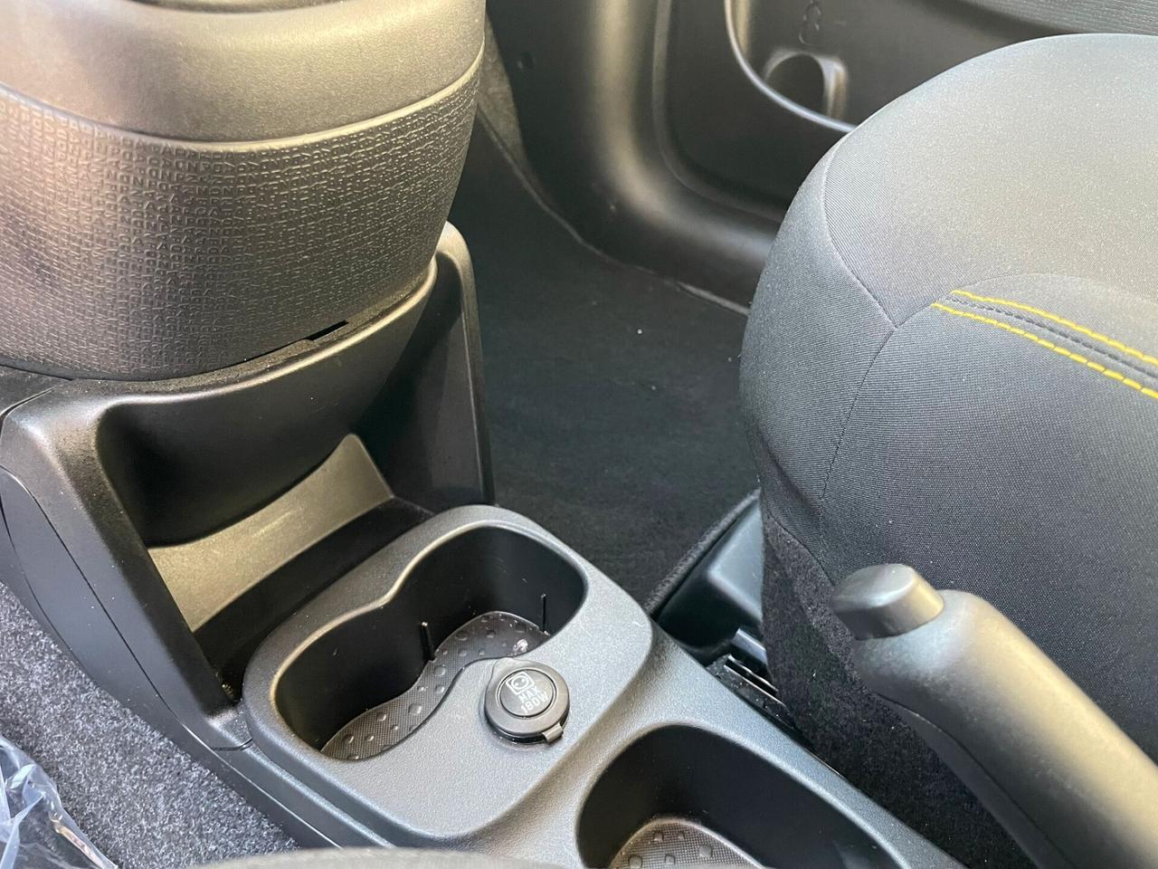 Fiat Panda Pandina CROSS 1.0 FireFly S&S Hybrid 70CV