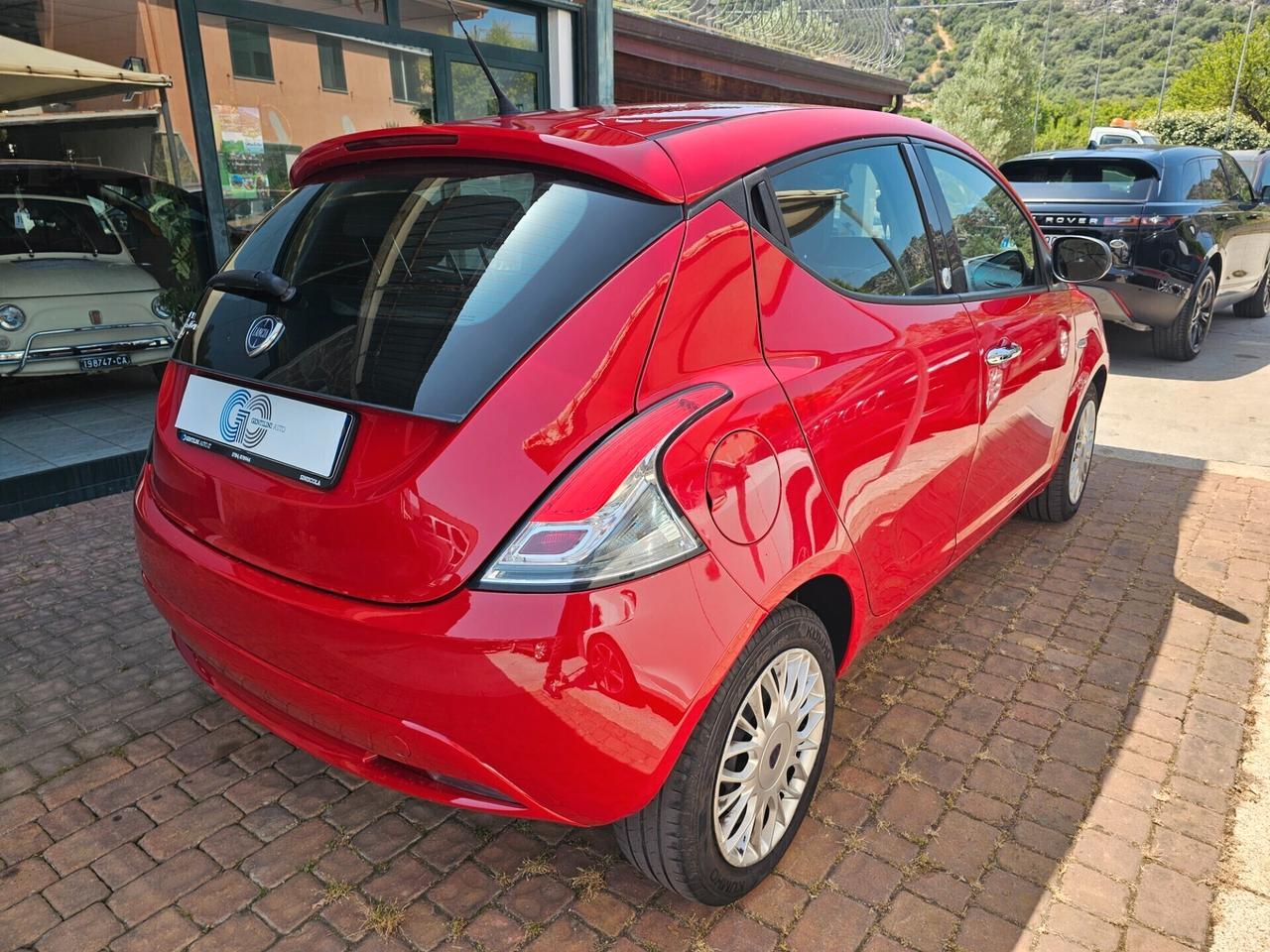 Lancia Ypsilon 1.2 69 CV 5 porte GPL Ecochic Silver